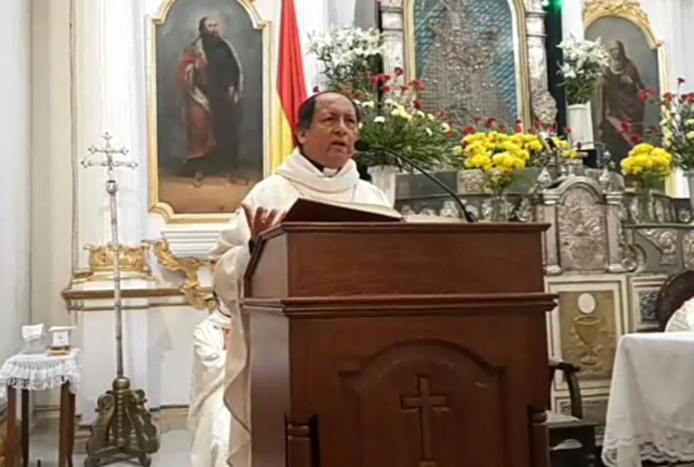 El arzobispo de la Arquidiócesis de Sucre, Ricardo Centellas, durante el tedeum de este jueves.