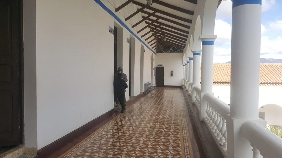 Uno de los pasillos del hospital Santa Bárbara. 