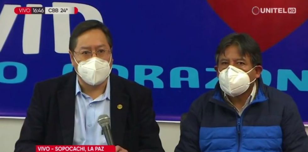 Luis Arce Catacora (i) y David Choquehuanca en conferencia de prensa.