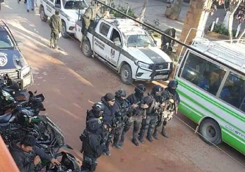 El operativo policial en el municipio cruceño de Samaipata. 