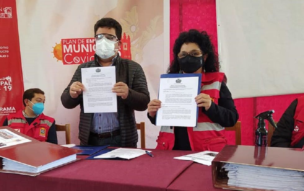 La firma de convenio entre el FPS y la Alcaldía de Sucre. 