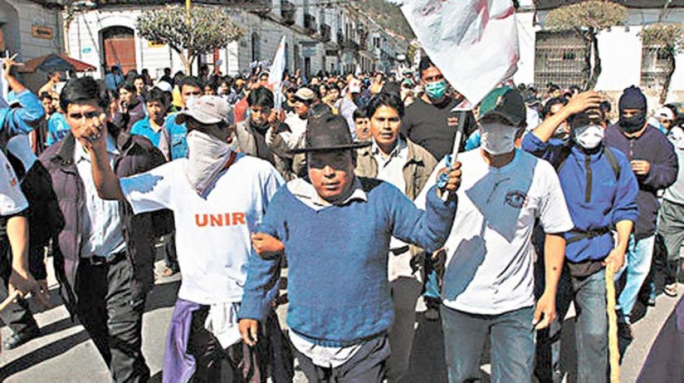 Campesinos fueron vejados el 24 de mayo de 2008 en un acto atribuido a líderes cívicos por la Fiscalía.