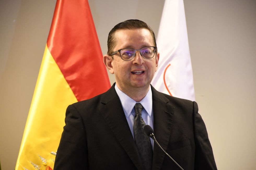 El ministro de Economía, Óscar Ortiz, durante su última conferencia de prensa como titular de esa cartera.