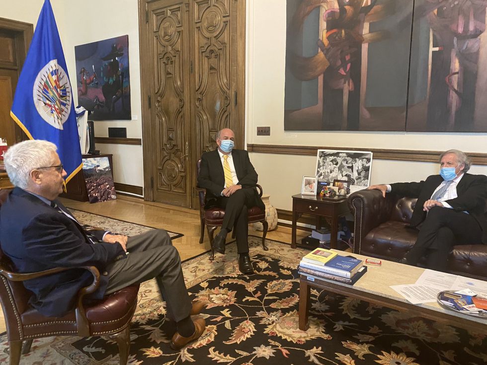 La reunión del ministro Arturo Murillo y el secretario general de la OEA, Luis Almagro.