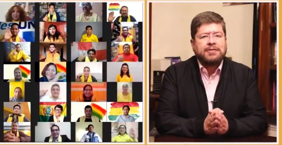 Samuel Doria Medina, lider de UN, anuncia su decisión de apoyar a Carlos Mesa en las elecciones de este año.