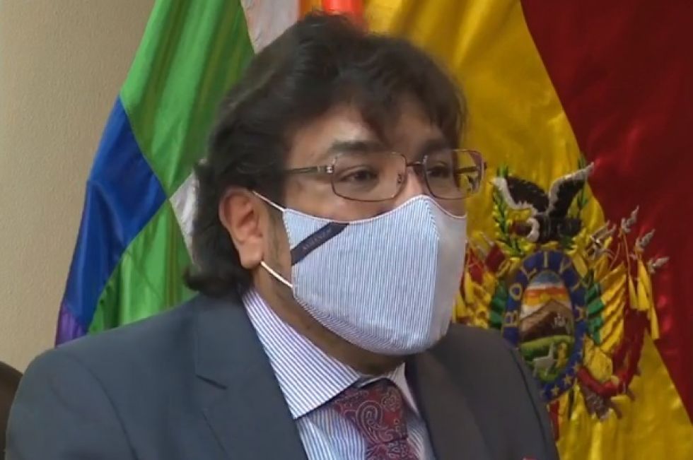 El procurador General del Estado, Alberto Morales, durante la conferencia de prensa que ofreció este miércoles.