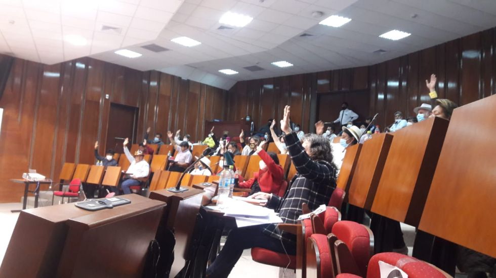 La sesión del Senado se celebró en el Centro Internacional de Convenciones de Sucre.