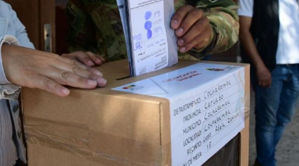 Llegó el día "D", rige el silencio electoral y, con él, al menos por ahora, se detuvo la "guerra sucia"..