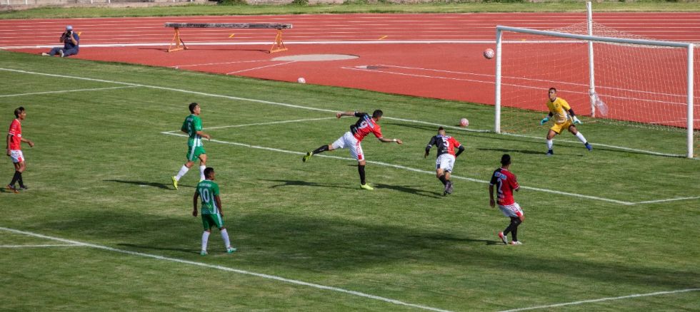 El primer partido público en el estadio Patria, en medio de la pandemia.