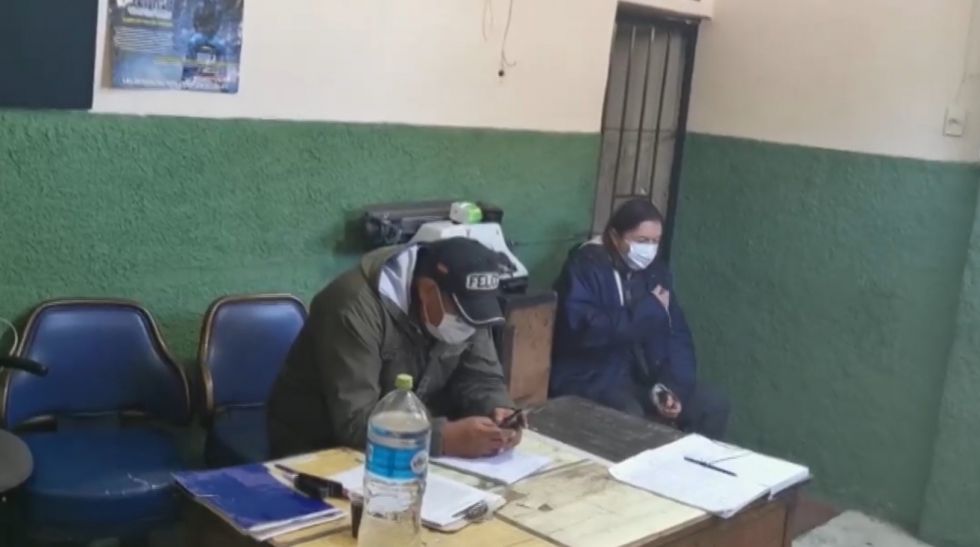 El exdirector de Migración Marcel Rivas, hoy, durante la audiencia en la Felcc paceña..