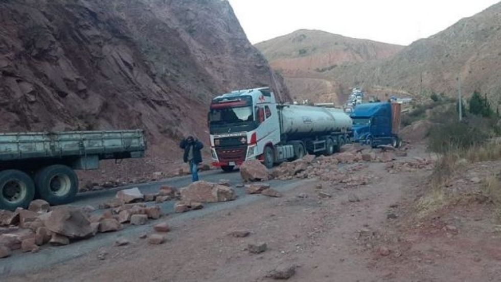 Una de las rutas que conecta a Sucre con el eje troncal del país, bloqueada en agosto.