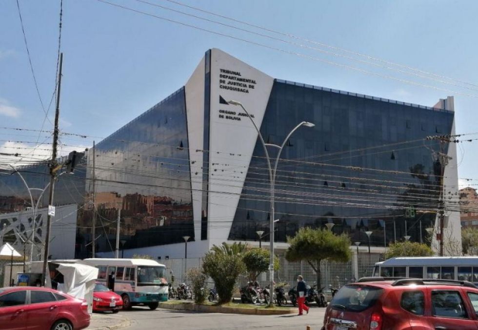 Vista del exterior del Tribunal Departamental de Justicia (TDJ) de Chuquisaca.