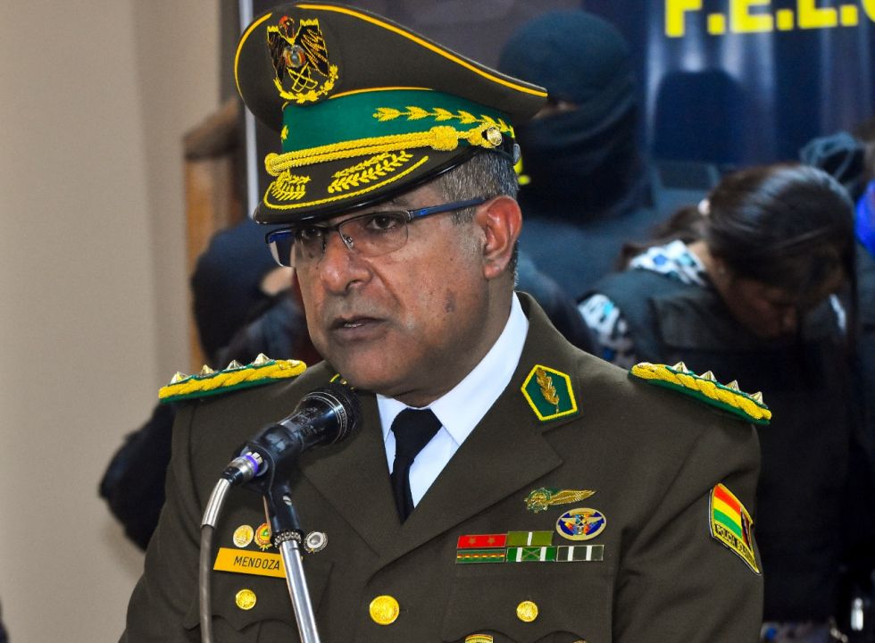 El excomandante de la Policía Faustino Mendoza, en una conferencia de prensa en 2018.