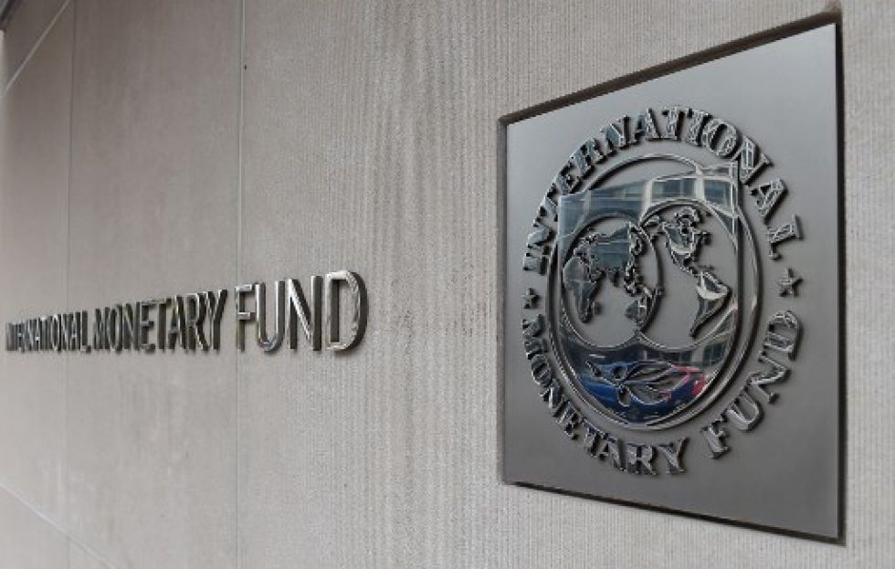 Una vista exterior del edificio del Fondo Monetario Internacional (FMI), con el logotipo de IMG.
