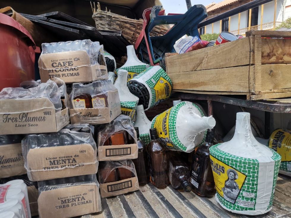 Las bebidas alcohólicas decomisadas durante los operativos de seguridad.