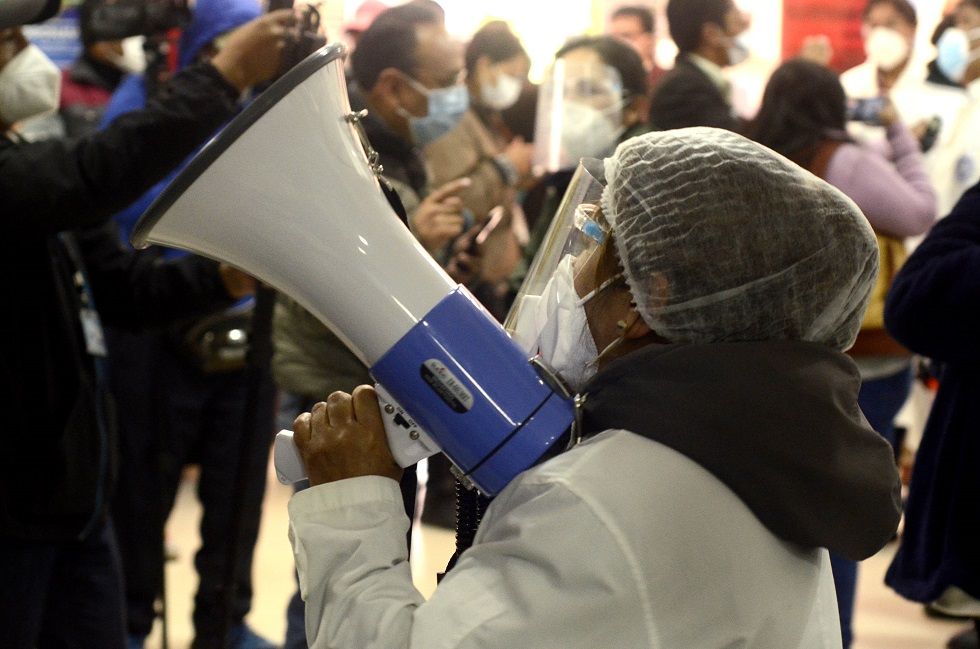 Los médicos rechazan la aprobación de la Ley de Emergencia Sanitaria.
