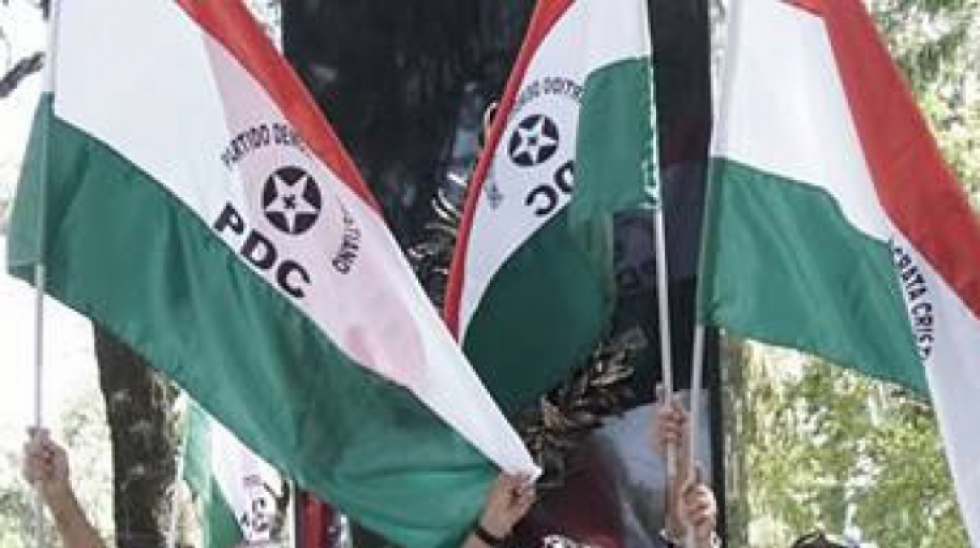 Banderas del Partido Demócrata Cistiano.