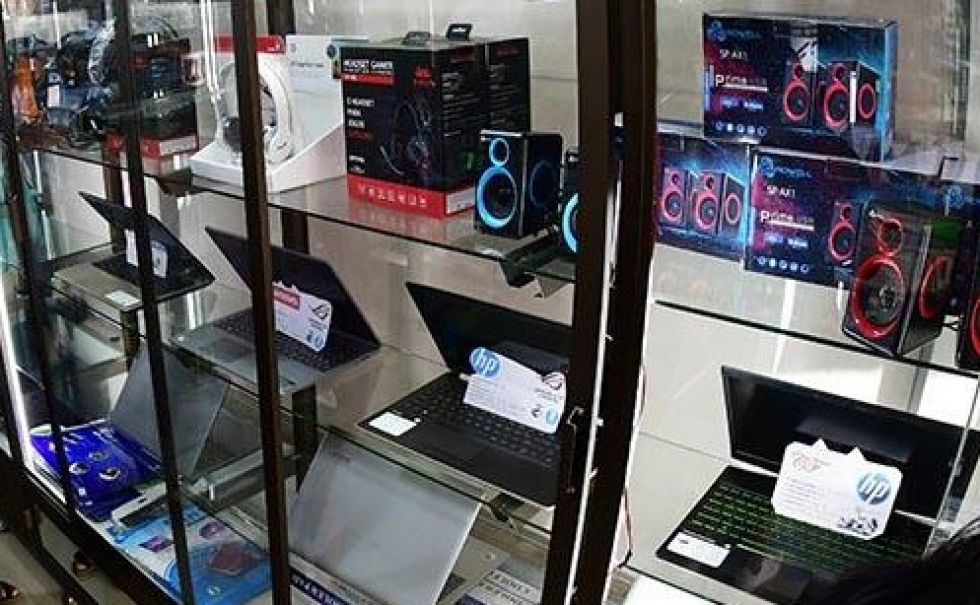 La venta de computadoras y otros dispositivos aumentó con las clases a distancia.