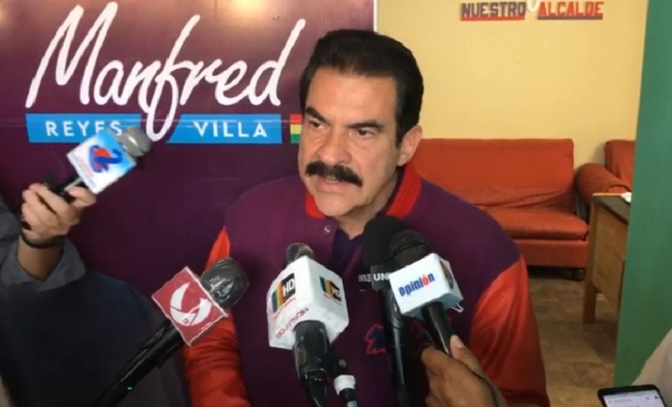 El candidato a la Alcaldía de Cochabamba, Manfred Reyes Villa. 