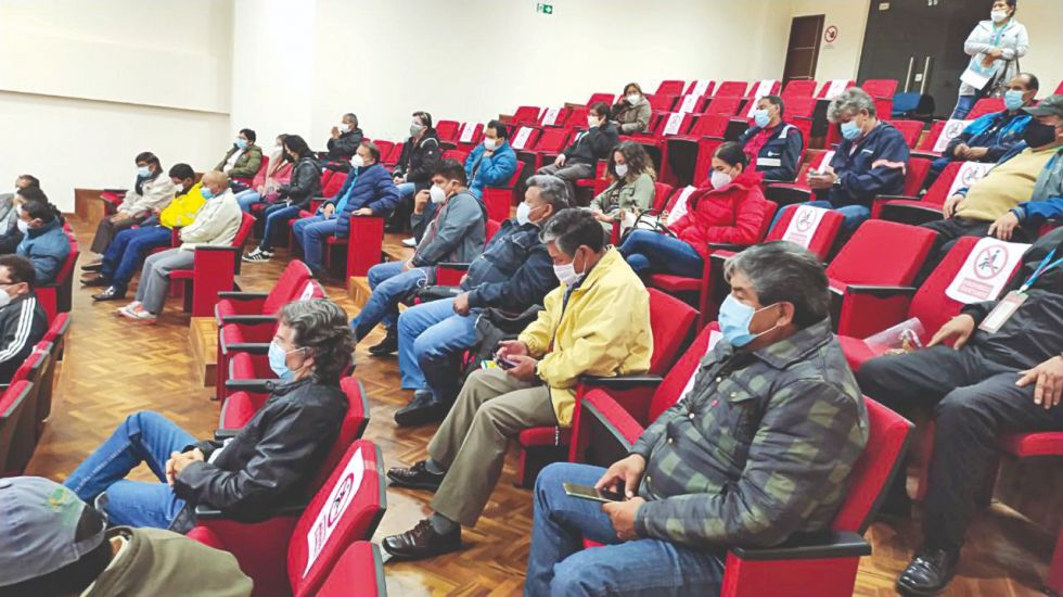 La Asamblea de Instituciones se celebró la noche del martes en Elapas. 