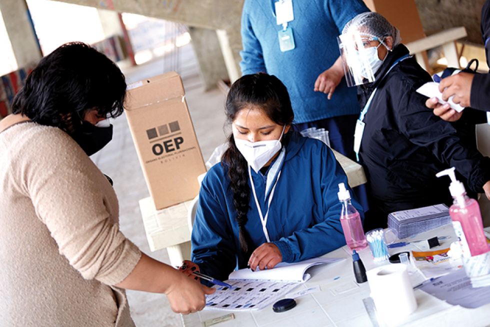 VOTO. Las elecciones subnacionales se desarrollarán hoy en todo el territorio nacional.