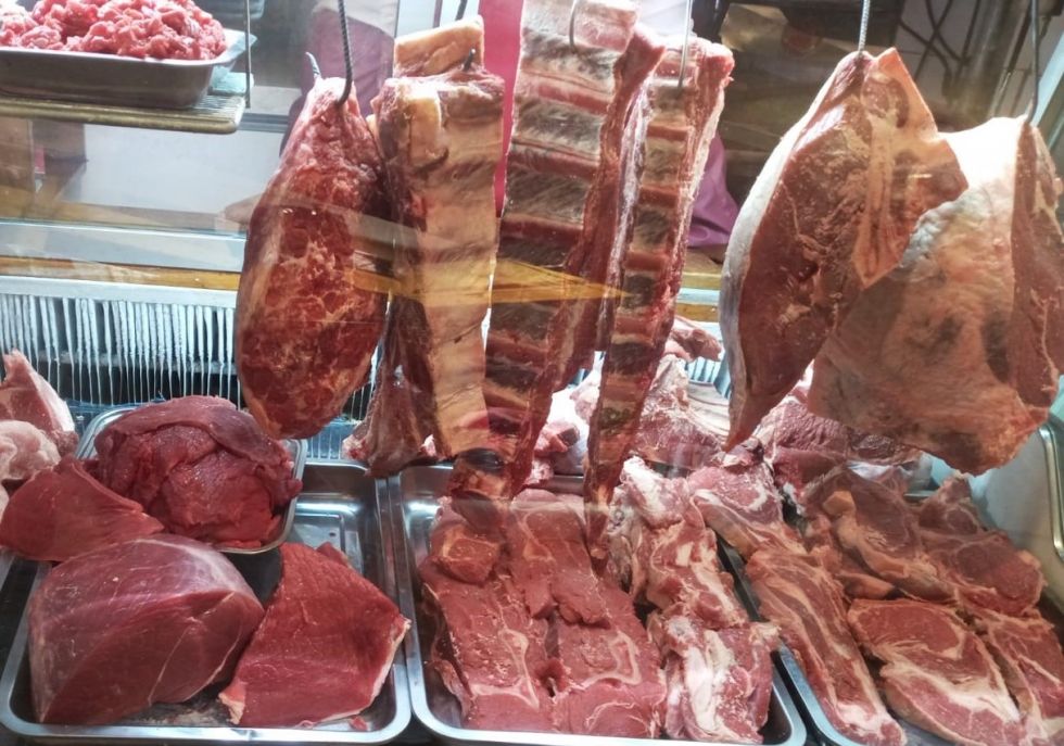 Comerciantes de carne reclaman el incremento de precios por parte de los mayoristas.