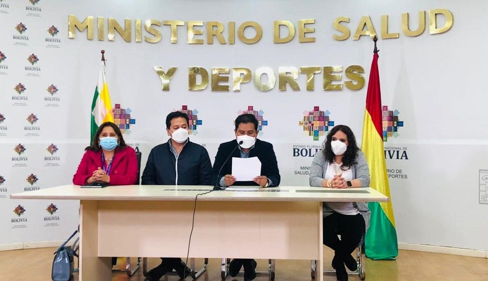 La conferencia de prensa de las autoridades del Ministerio de Salud.