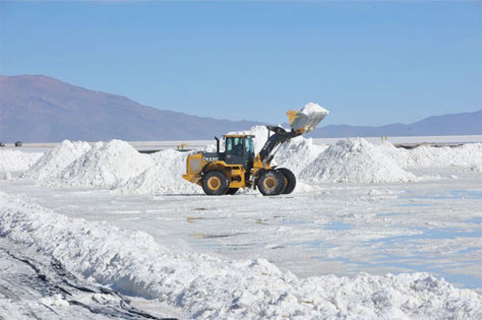 Imagen del Salar de Uyuni, la mayor reserva de litio del país.