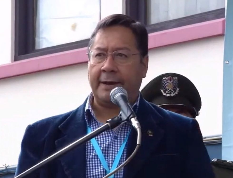 El presidente Luis Arce durante su discurso en la campaña de vacunación en El Alto.