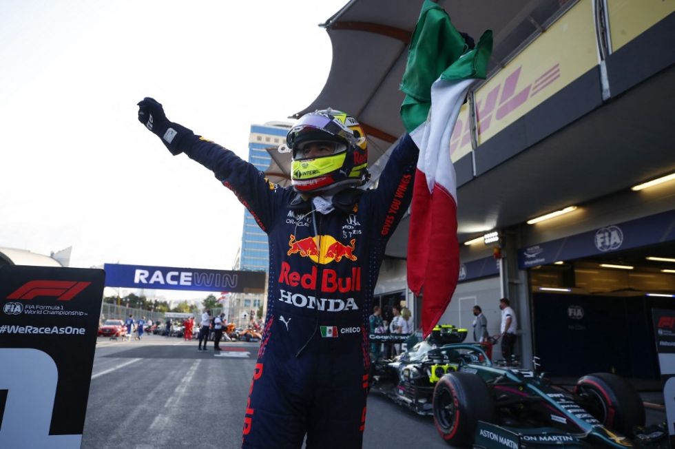 El piloto mexicano Sergio 