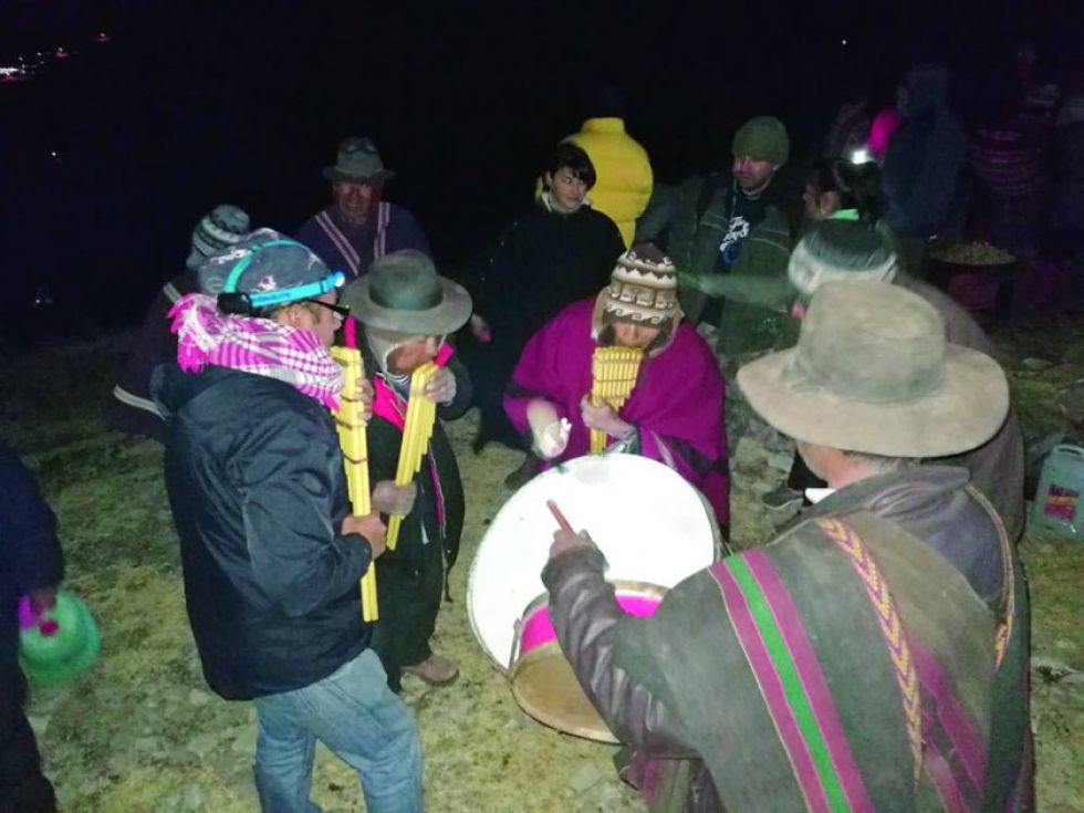 Un anterior recibimiento del Año Nuevo Andino en el Distrito 8 de Sucre.
