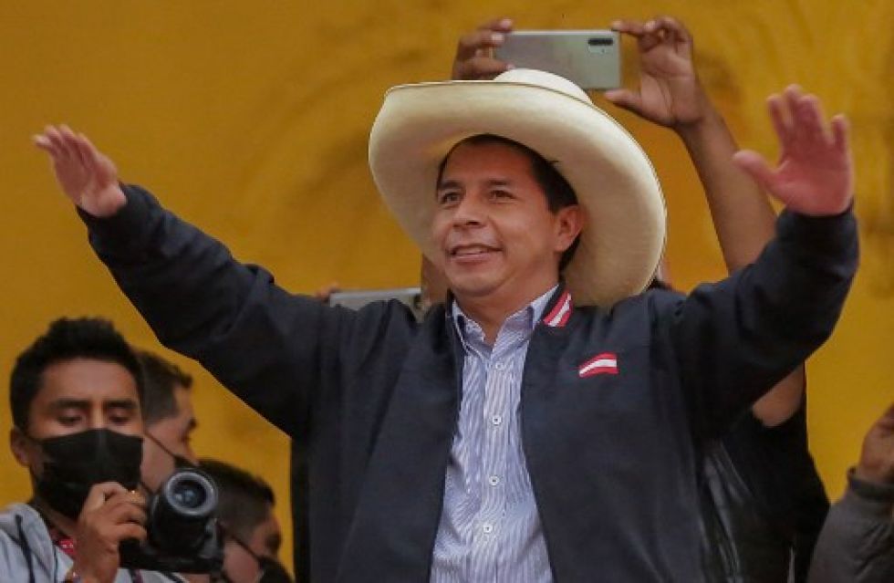 Pedro Castillo lleva la delantera en el cómputo oficial de votos, pero el proceso electoral todavía no concluyó.