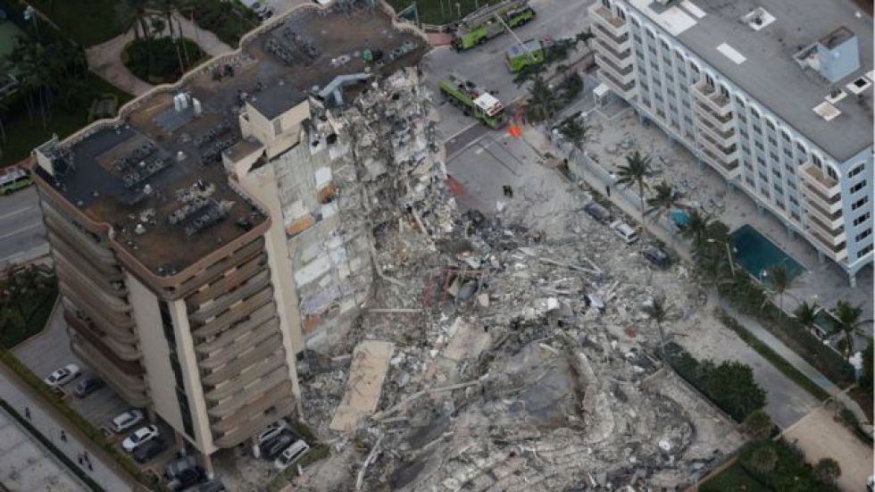La estructura del complejo de vivienda que colapsó hace más de cinco días presentaba fallas estructurales.