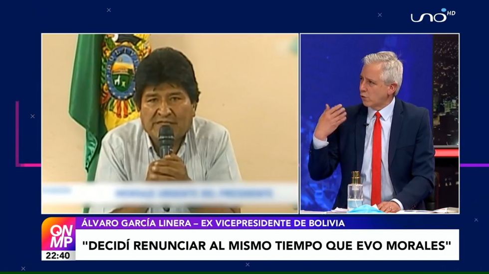 El exvicepresidente Álvaro García Linera, durante su entrevista, la noche de este lunes.