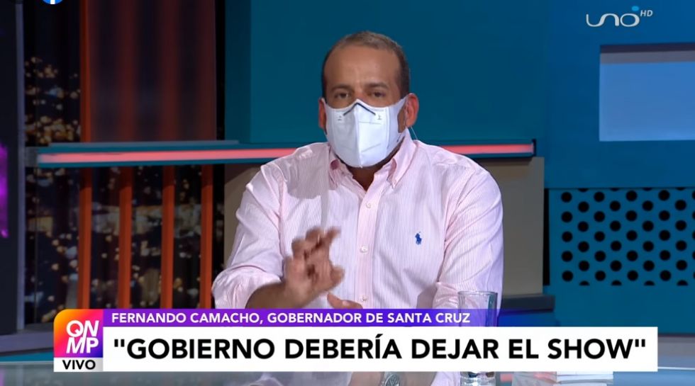 El gobernador de Santa Cruz, Luis Fernando Camacho, en su entrevista con la Red Uno.