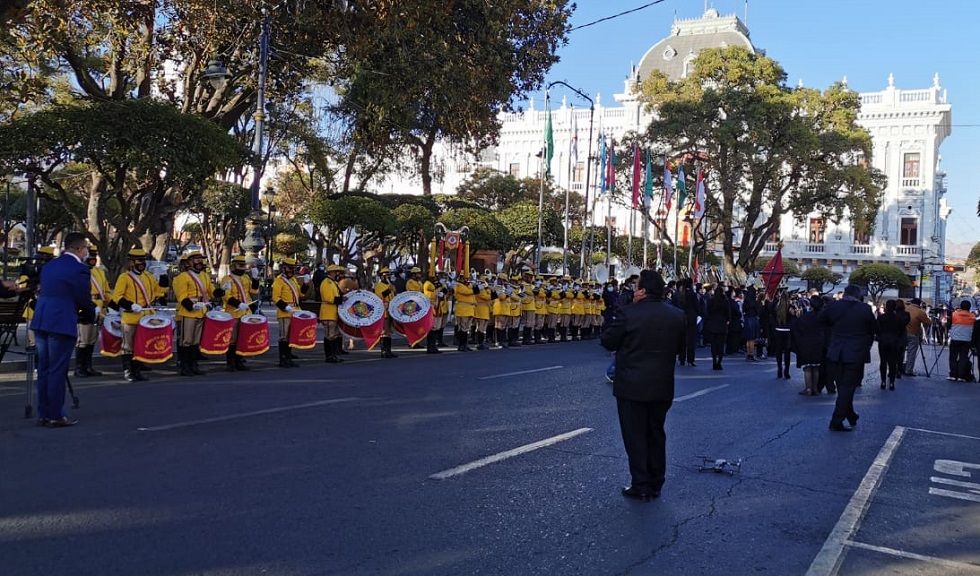 Este lunes comenzaron las actividades por el aniversario de la fundación de Bolivia.