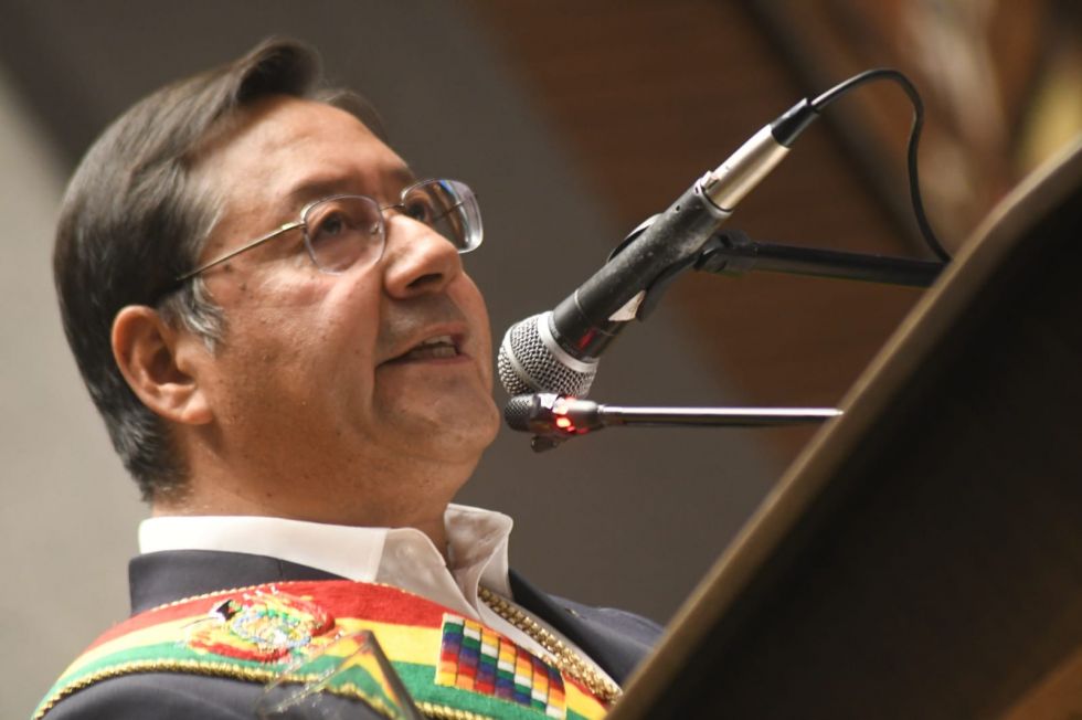 El presidente Luis Arce durante su discurso por el aniversario patrio.