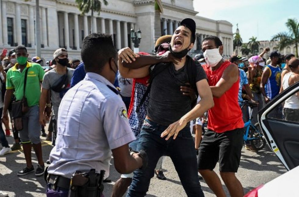 Las manifestaciones de hace un mes en Cuba dejaron al menos un muerto y decenas de detenidos.