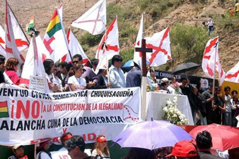 Una protesta en busca de justicia para los caídos de La Calancha, en noviembre de 2007.
