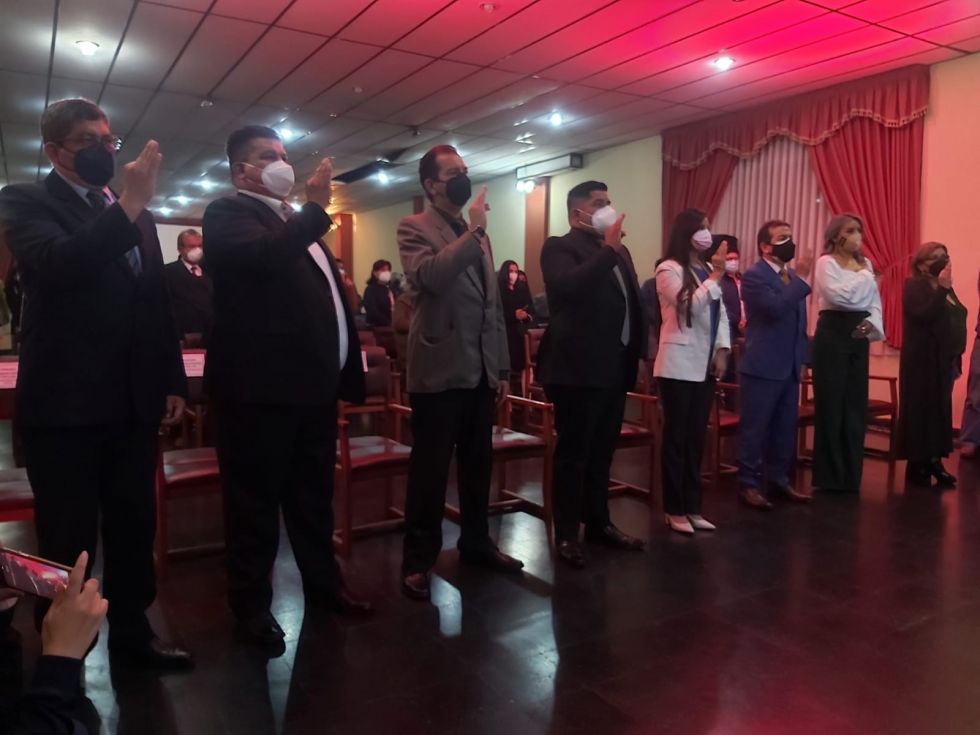 Los nuevos consejeros de Administración y Vigilancia de Cotes juraron la noche de este viernes.