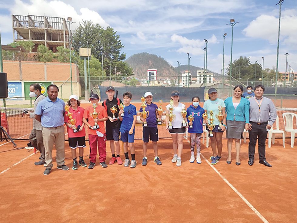 Todos los ganadores de la categoría 12 años.