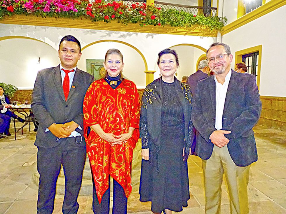 Eduardo Rollano, María Mercado, Terumi Matsuo y Eddie Cóndor