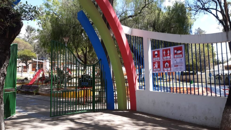 El parque Bolívar cerró sus puertas por la pandemia del coronavirus, en marzo de 2020.
