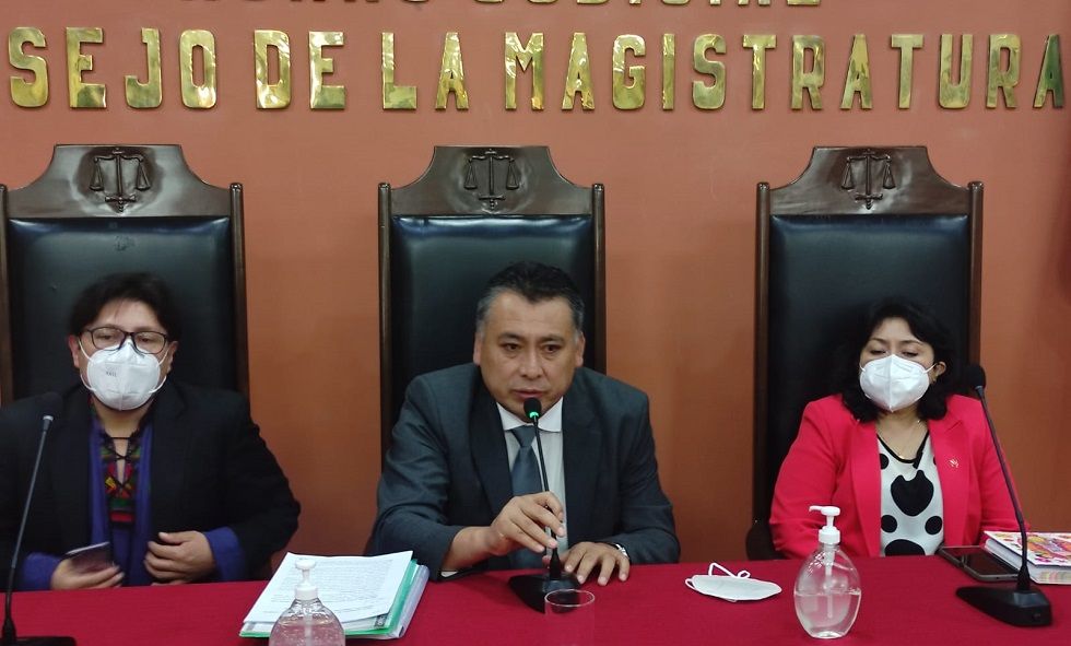 La conferencia de prensa del presidente y los consejeros de la Magistratura.