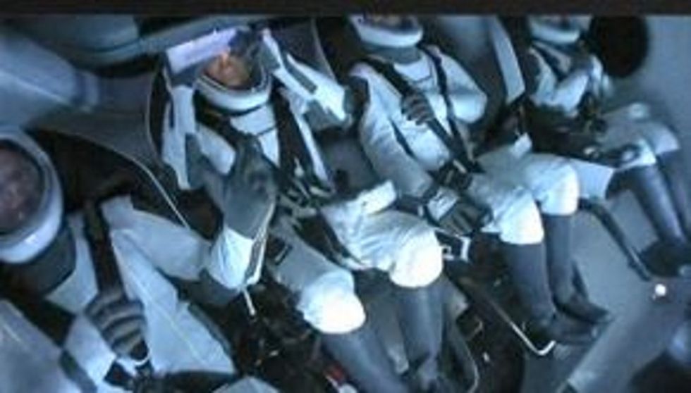 Captura de pantalla de la primera tripulación totalmente civil a bordo del SpaceX, antes de su regreso a la Tierra.