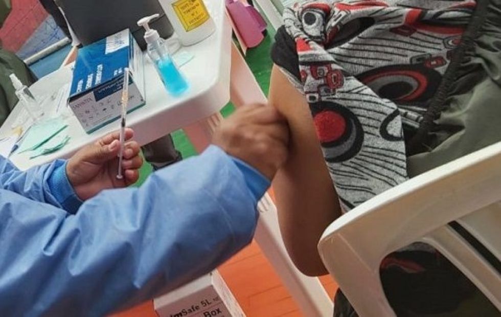 Menores de edad de entre 16 y 17 años podrán vacunarse contra el covid-19.