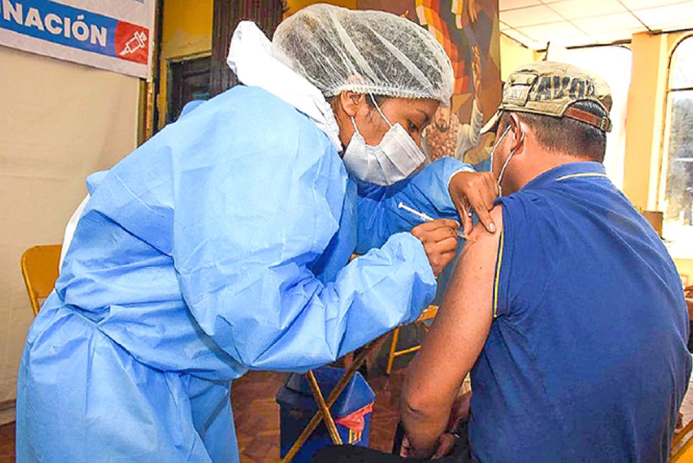 PANDEMIA. El Gobierno municipal de La Paz buscaba obligar a vacunarse contra el covid-19.