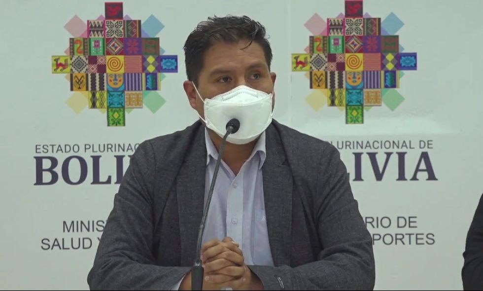 El ministro de Salud, Jeyson Auza, durante la conferencia de prensa que ofreció este viernes.