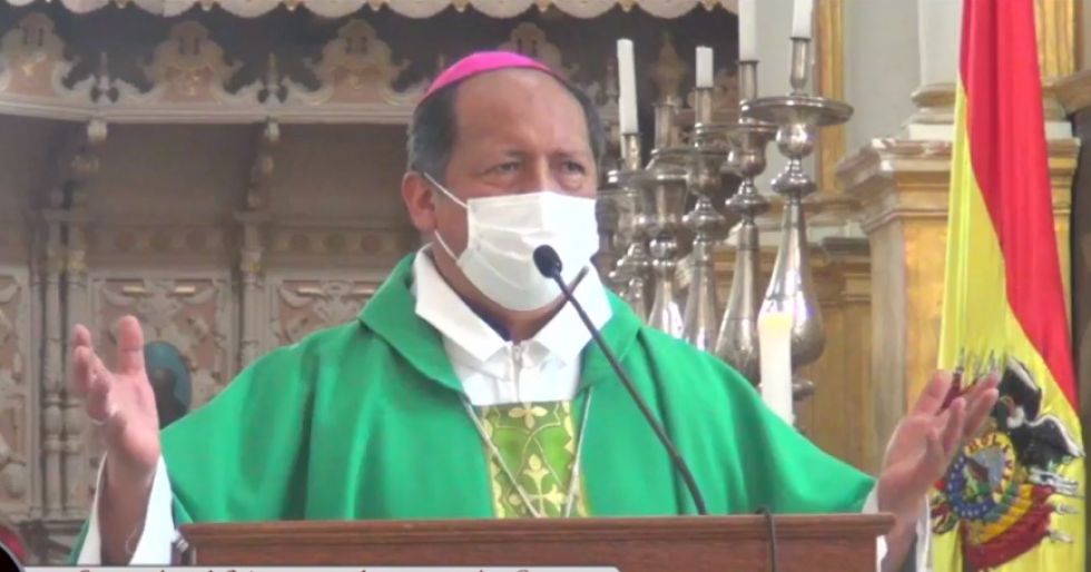 El arzobispo de Sucre, Ricardo Centellas, durante su homilía de este domingo.