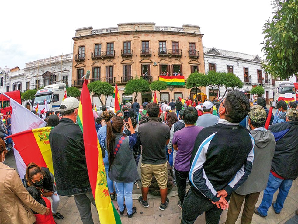 PROTESTA. La manifestación de ayer del transporte pesado, que confirmó un paro indefinido a partir del lunes.